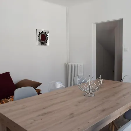 Holiday home Maison 3 Etoiles Au Centre Des Sables D'olonne Avec Acces Plage, Wifi Et Garage Les Sables-d'Olonne