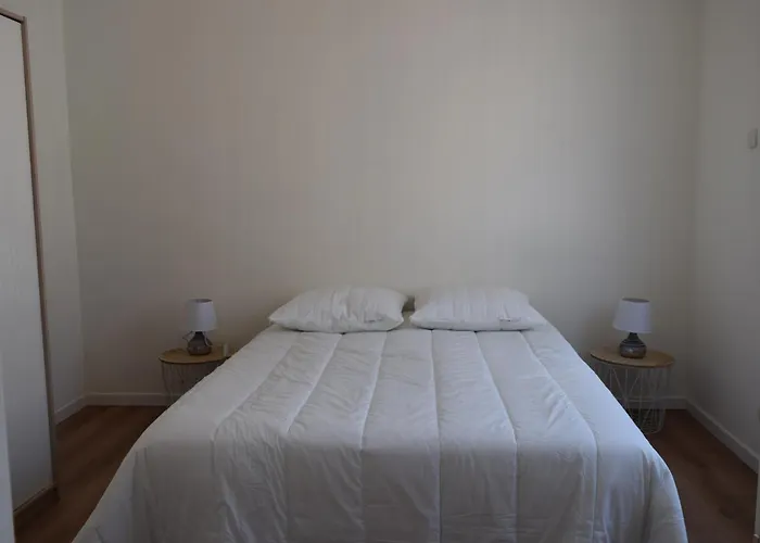 Prázdninový dům Maison 3 Etoiles Au Centre Des Sables D'olonne Avec Acces Plage, Wifi Et Garage - Fr-1-197-519 *